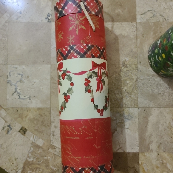 2 tubular wine gift boxes - Picture 7 of 9